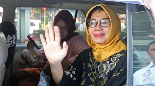 Ekspresi Sedih Karen Agustiawan Usai Divonis 8 Tahun Penjara