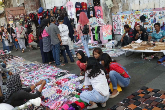 Dikuasai Delman dan PKL, Jalan Dekat Museum Fatahillah Semrawut