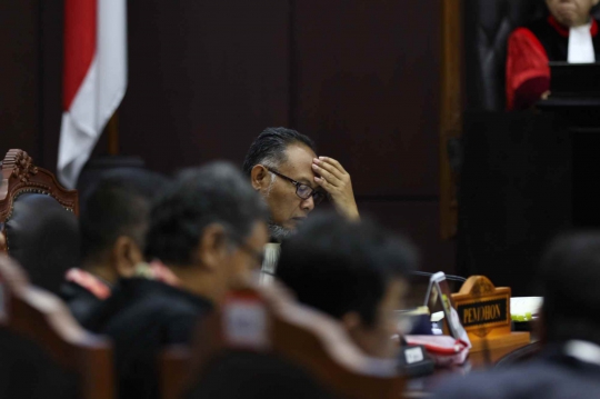 Ekspresi Hadirin Dengar Tuntutan Tim Hukum 02 di Sidang Perselisihan Pilpres 2019