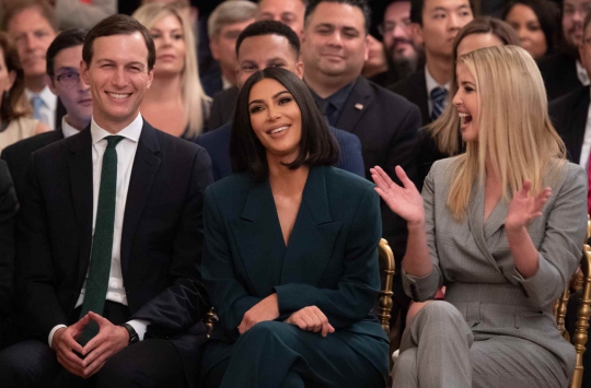 Bantu Kehidupan Eks Napi, Kim Kardashian Temui Donald Trump