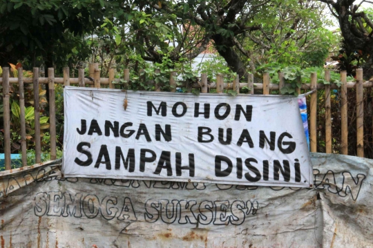 Pasukan Larva Pengurai Sampah di Banyumas