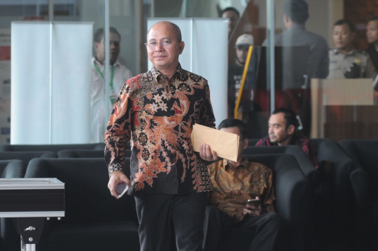 Rektor IAIN Pontianak Hindari Kejaran Wartawan Usai Diperiksa KPK