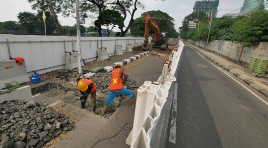 Proyek LRT di Setiabudi Tengah Mulai Dikerjakan
