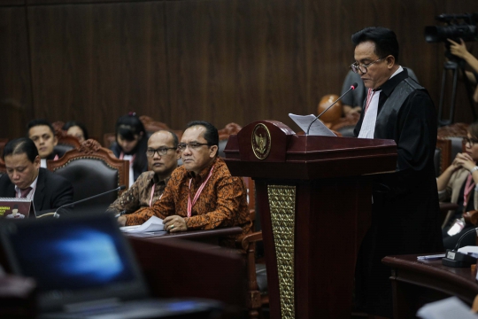 Tim Hukum Jokowi-Ma'ruf Tanggapi Permohonan Prabowo-Sandi di MK