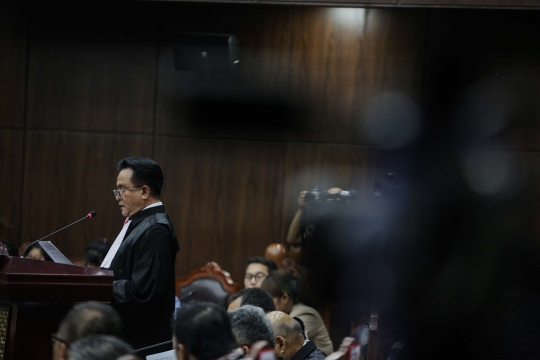 Tim Hukum Jokowi-Ma'ruf Tanggapi Permohonan Prabowo-Sandi di MK