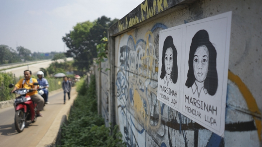 Poster Marsinah dan 13 Aktivis yang Hilang Hiasi Sudut Kota Depok