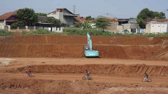 Permukiman Dekat Proyek Tol Desari Dilanda Kekeringan