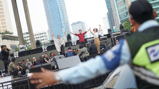 Wujud Panggung Perayaan HUT DKI Jakarta di Bundaran HI