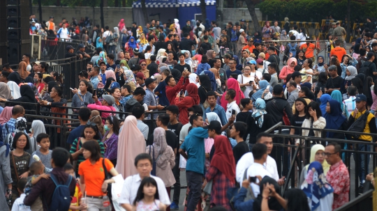 Warga Ibu Kota Serbu Jakarta Night Festival