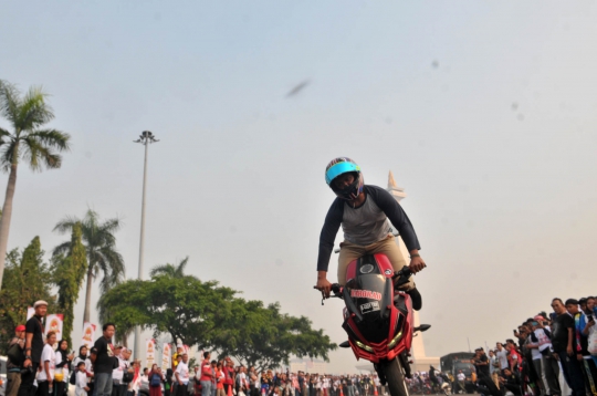 Atraksi Freestyle Motor Ramaikan Festival Damai