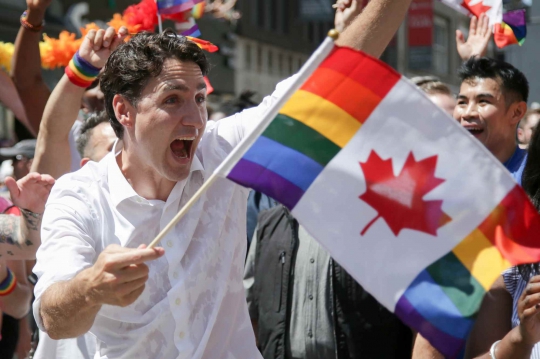 Semringah PM Justin Trudeau Saat Hadiri Parade LGBT