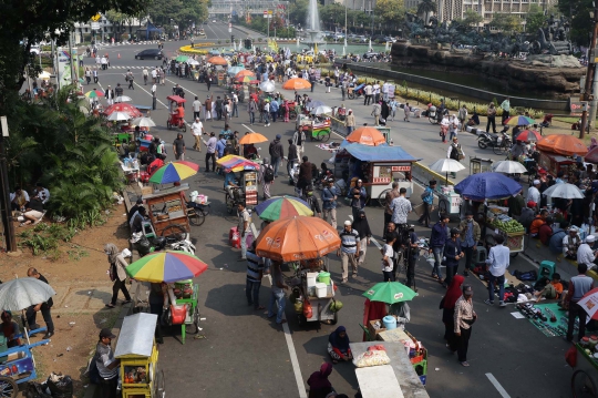 Berkah Pedagang di Tengah Aksi Kawal Sidang MK