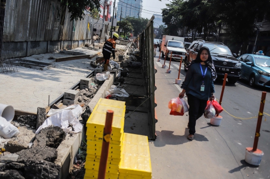 Memantau Revitalisasi Trotoar Cikini-Kramat