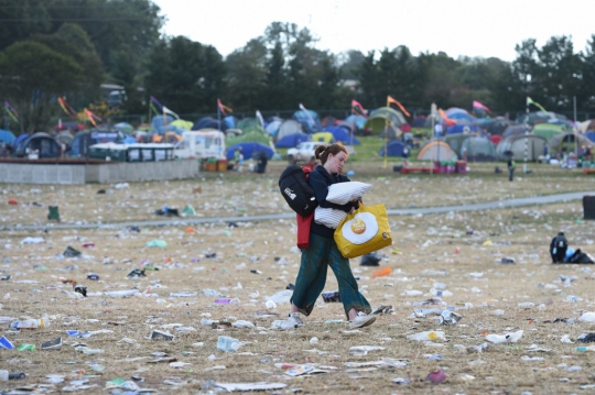 Festival Glastonbury yang Sisakan Tumpukan Sampah