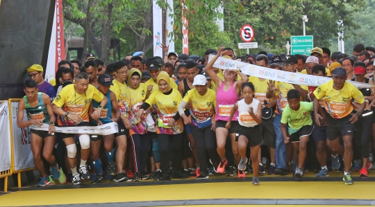 Keseruan Ribuan Peserta Ikuti UI Half Marathon 2019