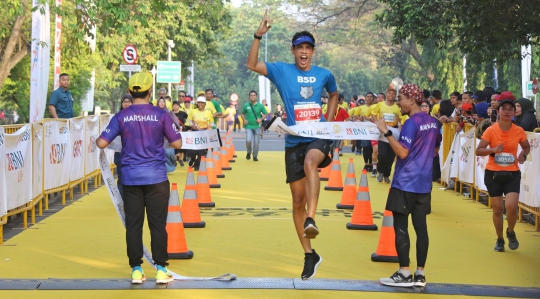 Keseruan Ribuan Peserta Ikuti UI Half Marathon 2019