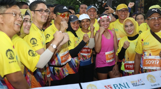 Keseruan Ribuan Peserta Ikuti UI Half Marathon 2019