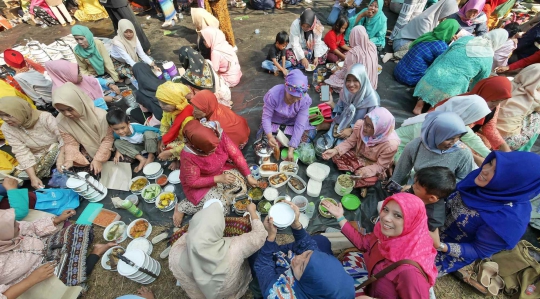 Meriahnya Pawai Lebaran Orang Depok di Sawangan