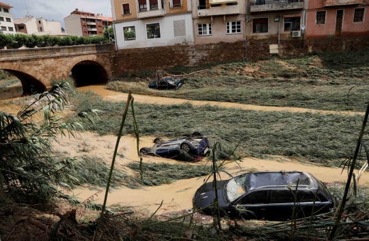 Dahsyatnya Banjir Bandang Melanda Spanyol