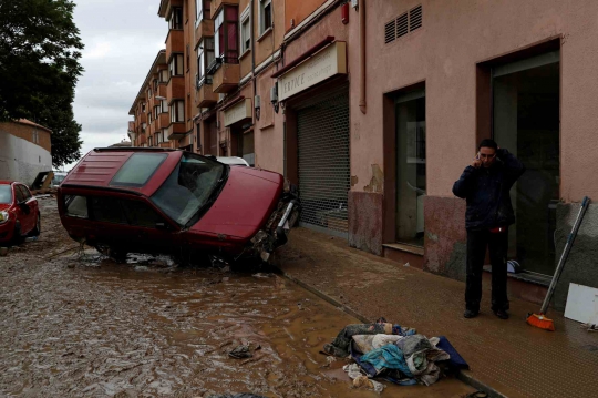 Dahsyatnya Banjir Bandang Melanda Spanyol