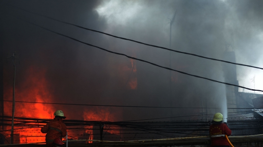 Permukiman Padat di Manggarai Hangus Terbakar