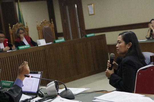 Anak Buah Bowo Sidik Pangarso Bersaksi di Sidang Asty Winasti