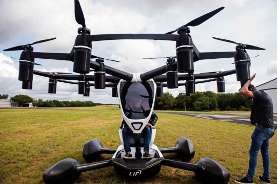 Hexa, Drone Listrik yang Dapat Bawa Penumpang Terbang ke Mana Pun