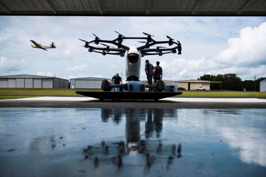 Hexa, Drone Listrik yang Dapat Bawa Penumpang Terbang ke Mana Pun