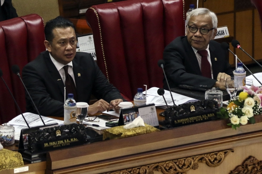 Sepinya Rapat Paripurna Pembacaan Surat Jokowi soal Amnesti Baiq Nuril