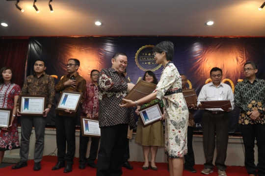 PT Surya Citra Media Tbk Terima CSA Award 2019