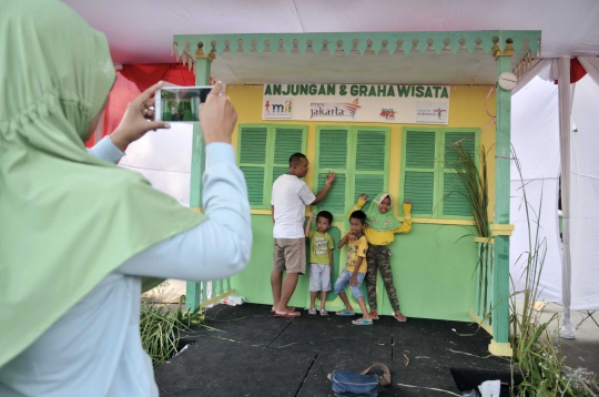 Antusiasme Ribuan Warga DKI Hadiri Lebaran Betawi di Monas