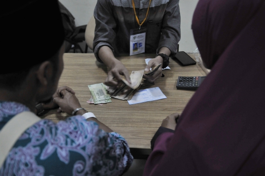 Penukaran Uang Riyal Calon Jemaah Haji