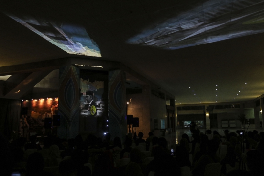 Wajah Jakarta dari Masa ke Masa Lewat Hologram
