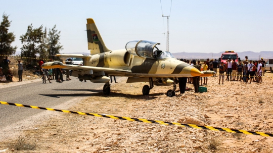 Kendala Teknis, Jet Tempur Libya Mendarat di Jalan Raya
