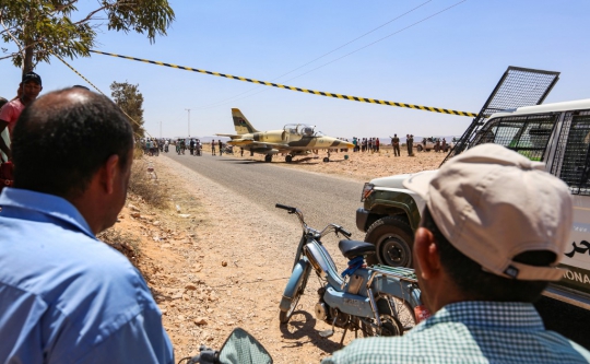 Kendala Teknis, Jet Tempur Libya Mendarat di Jalan Raya