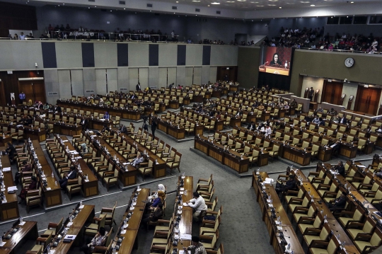 Suasana Rapat Paripurna Bahas Pansus Angket DPR Tentang Pelindo II