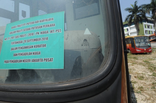 Melihat Kuburan Bus Transjakarta di Bogor