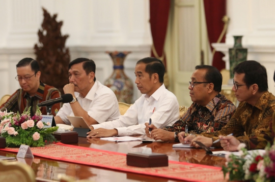 Presdir SoftBank Bertemu Jokowi di Istana
