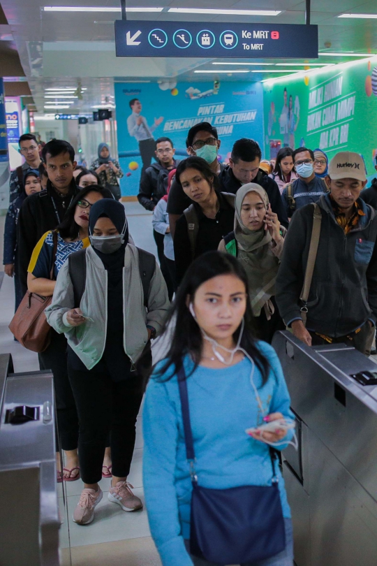 Jumlah Penumpang MRT Terus Bertambah