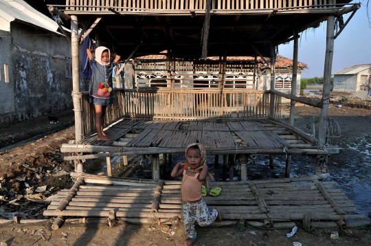 Warga Muara Gembong Dihantui Abrasi