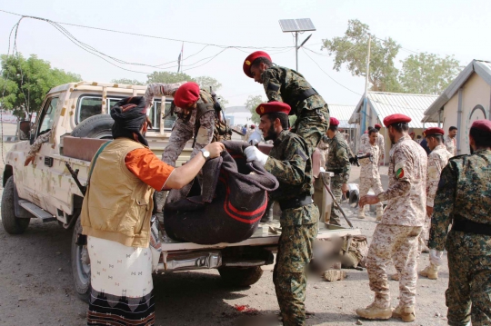 Rudal Balistik Houthi Hantam Parade Wisuda Militer di Yaman