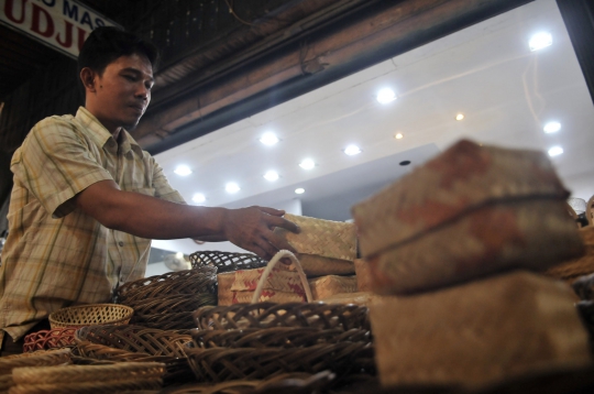 Permintaan Besek Bambu Meningkat Jelang Idul Adha