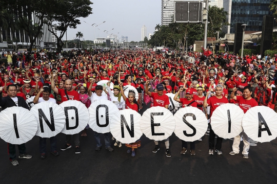 Dua Ribu Penari Tarikan Tarian Daerah