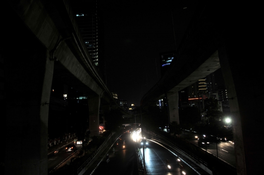 Ketika Malam Tanpa Listrik di Ibu Kota