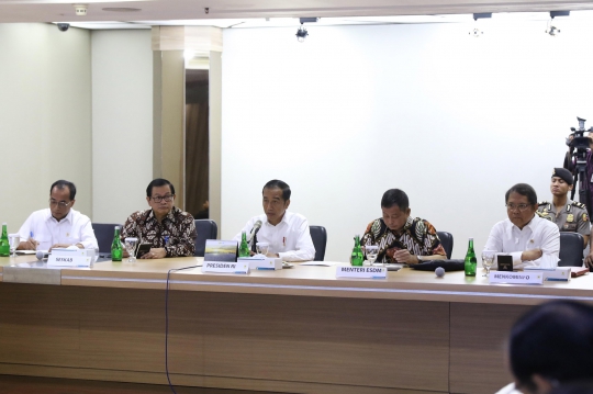 Datangi PLN, Jokowi Minta Penjelasan Terkait Pemadaman Listrik