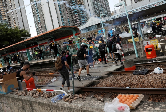 Serukan Tuntutan, Aksi Unjuk Rasa di Hong Kong Kembali Ricuh