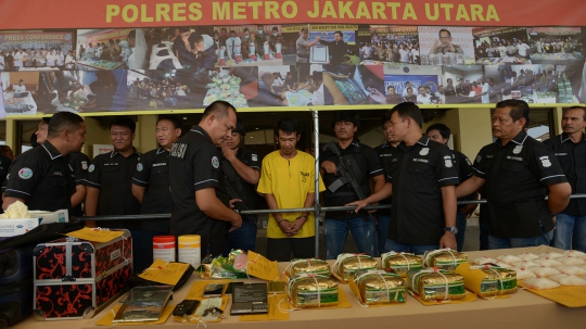 Bekuk Pengedar Narkoba, Polres Jakut Amankan 10 Kg Sabu