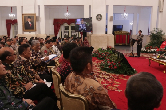 Presiden Jokowi Pimpin Rakornas Pengendalian Karhutla 2019 di Istana