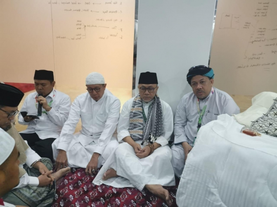 Suasana Salat Jenazah KH Maimun Zubair di Mekkah