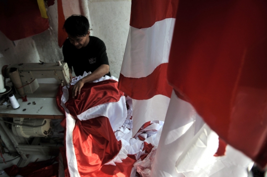 Produsen Bendera Merah Putih Kebanjiran Order